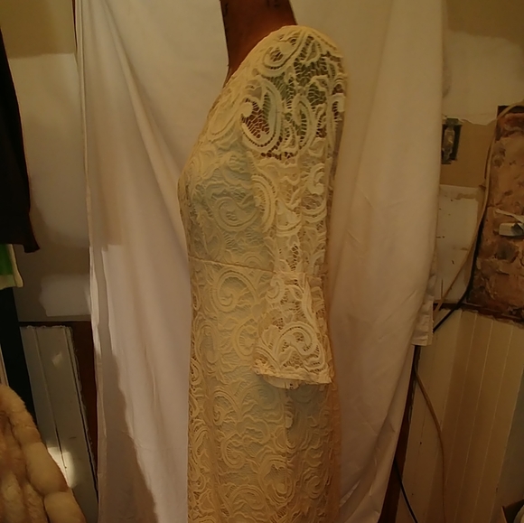 Lacy little yellow dress! - Picture 8 of 11